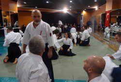 USTALARA SAYGI SEMİNERİ 6.DAN ALİ ULUDAĞ SHIHAN 12/2013