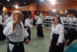 USTALARA SAYGI SEMİNERİ 6.DAN ALİ ULUDAĞ SHIHAN 12/2013