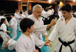 USTALARA SAYGI SEMİNERİ 6.DAM MUSTAFA AYGÜN SHIHAN 01/2014