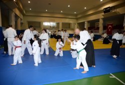 İSTANBUL 8.DAN YOSHIMITSU YAMADA SHIHAN SEMİNERİ 19-20/09/2015 - 2 