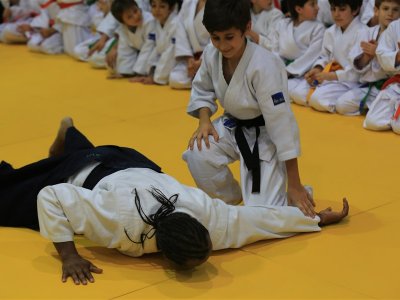 1. ULUSLARARASI AIKIDO ÇOCUK SEMİNERİ 7.DAN DONOVAN WAITE