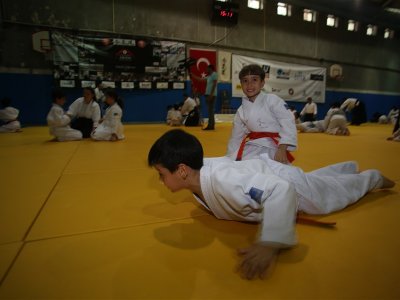 1. ULUSLARARASI AIKIDO ÇOCUK SEMİNERİ 7.DAN DONOVAN WAITE